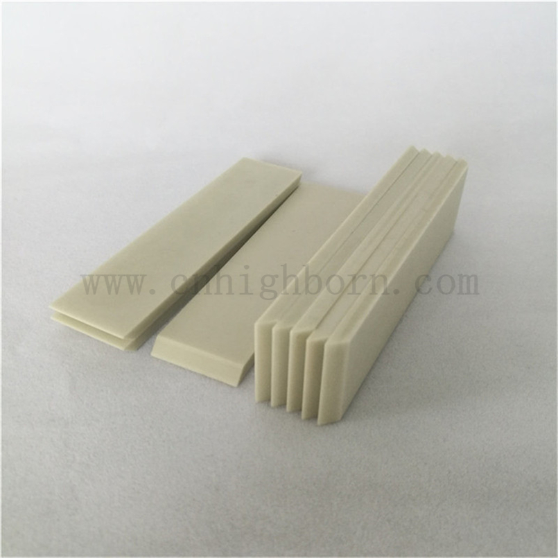 CNC-AlN-Aluminiumnitrid-Keramik-Isolator mit hoher Wärmeleitfähigkeit