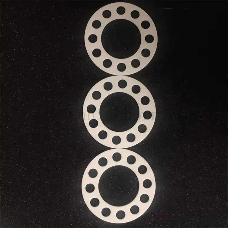  Hochtemperaturverschleiß resistent 99% AL2O3 Platte Aluminiumoxid -Keramikscheibe mit Löchern