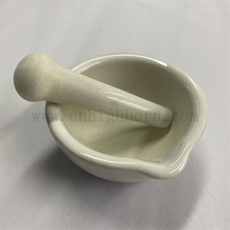 Porzellanmörser und Stößel für Schullabor -Schleifschale mit Ausguss