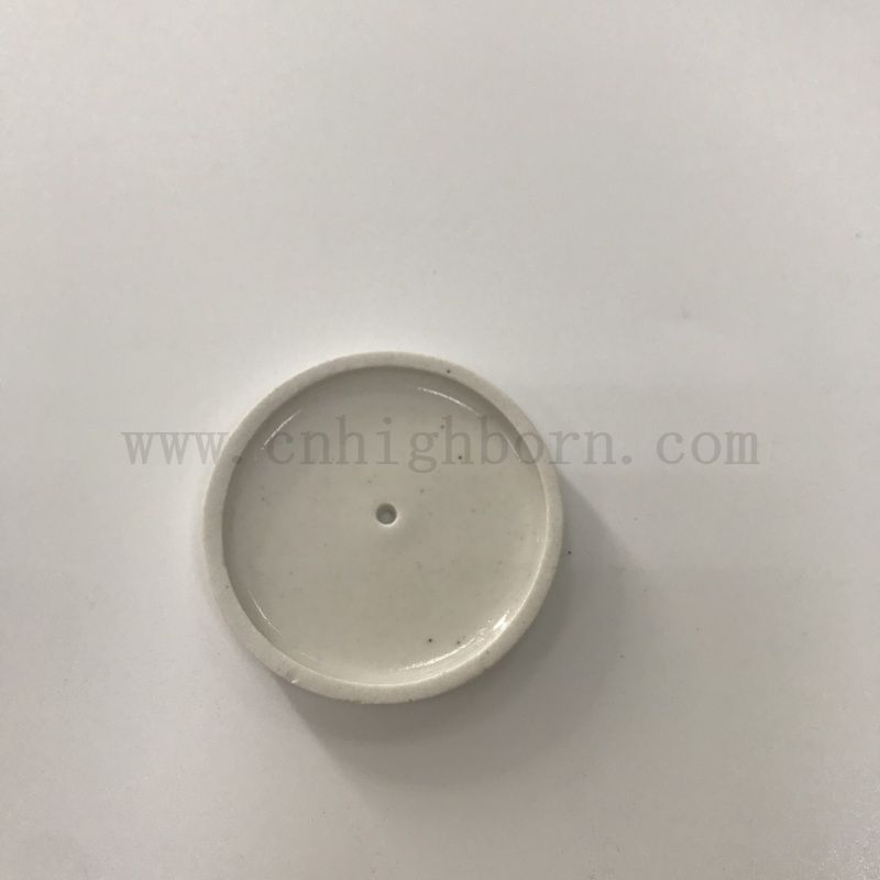 Laborporzellandeckel für schmelzende Tiegel gute Sealing -Leistung Keramikabdeckung mit einem Loch