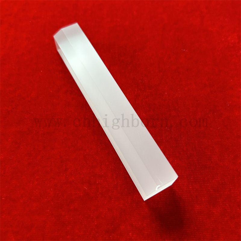 Customized Wärmefestigkeit Transparent Quadratverminderte Silica -Glasplatte