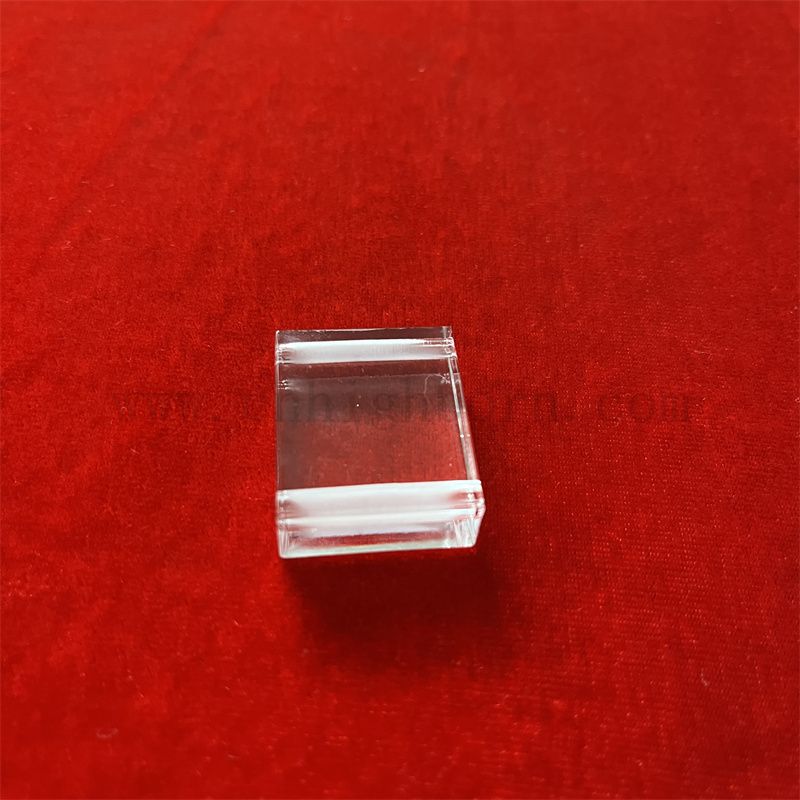Hohe Sendance quadratisch klare polierte Quarzglasblech mit Laserbohrungen