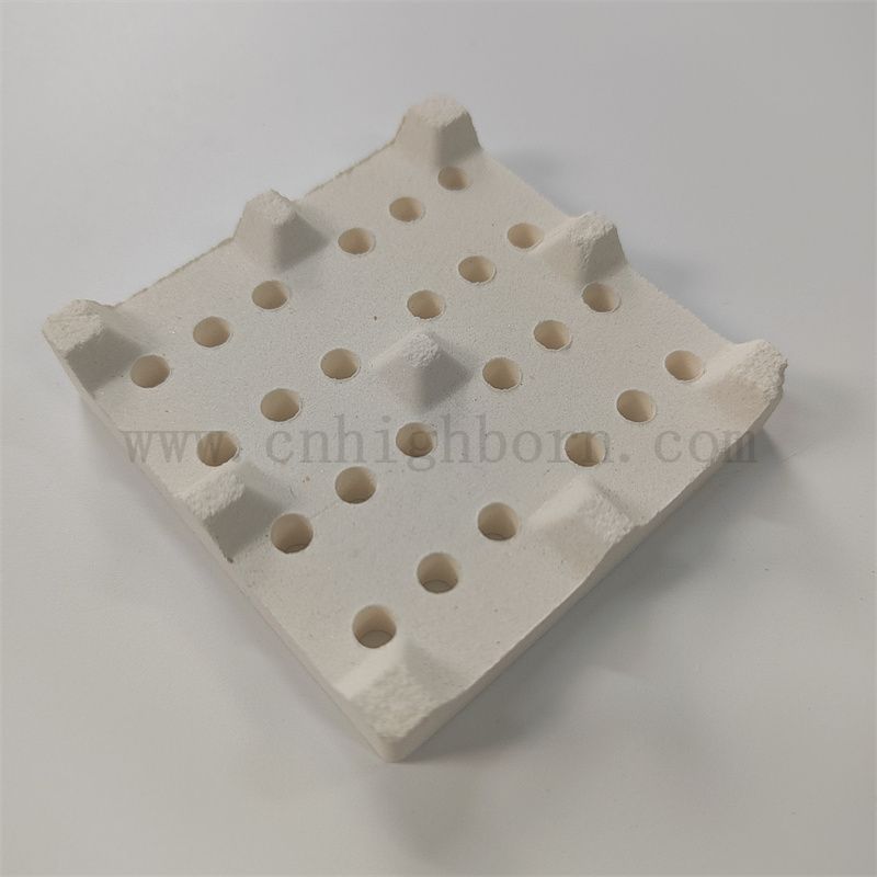 Refraktär unregelmäßig Cordierit Keramik -Blockisator -Verschleiß resistente Mullitenfuranzplatte