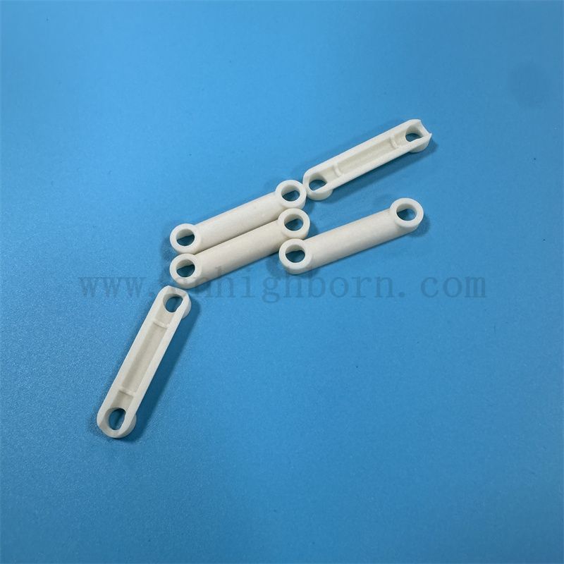 Customized Wear Resistenz 95% 99% AL2O3 Keramikteile Aluminiumoxidisolator Teil
