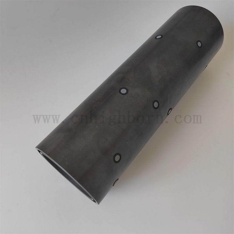 Customisierte hochtemperaturbeständige Siliziumkarbid -Keramik -Rohr -Staubzubehör für Industrieofen