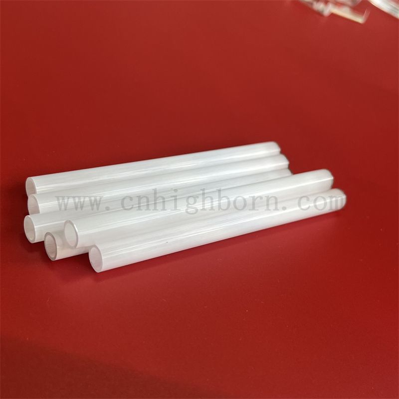 Maßgeschneiderte milchige Quarz -Fusionsrohr und undurchsichtiger Quarzrohr