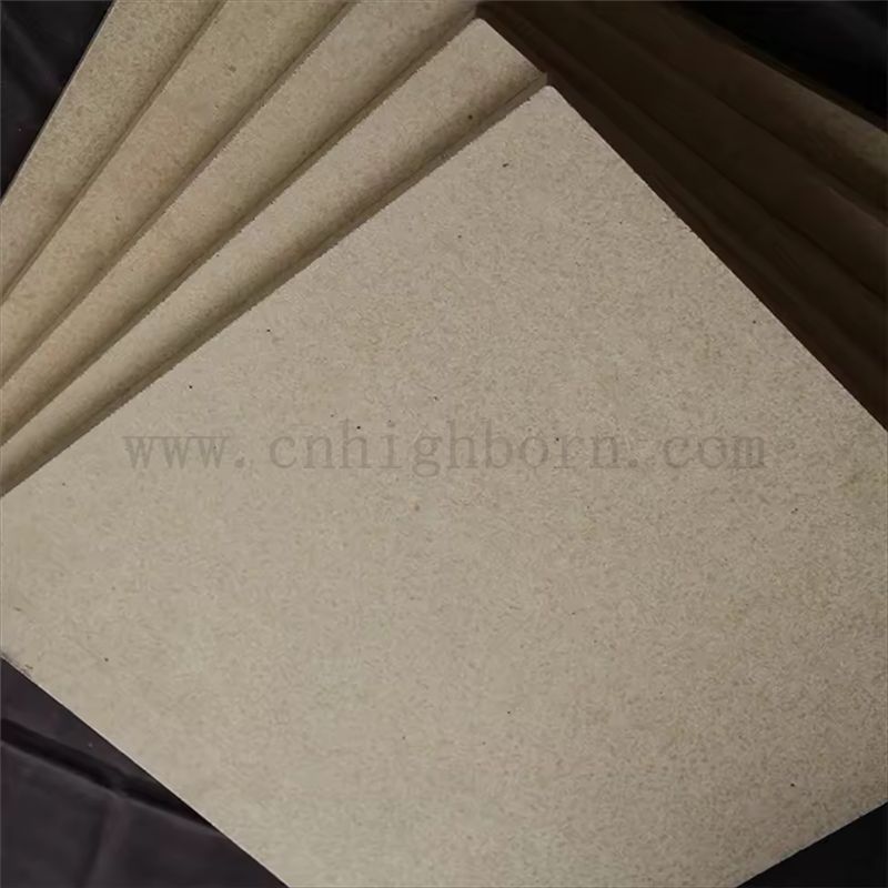 Niedrige thermische Leitfähigkeit Cordierit Mullit Keramikplatte Langlebige Refraktär Keramikblech