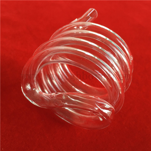 Maßgeschneiderte hitzebeständige transparente spiralförmige Quarzglasröhre