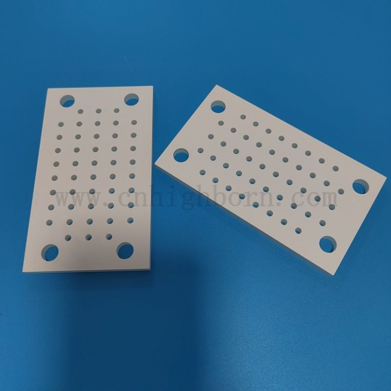 Easy Messable Bn Plate Bor Nitrid Ceramic Substrat mit Laserbohrlöchern