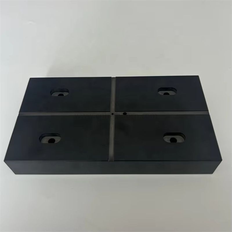 Unregelmäßige Siliziumkarbid-Plattenisolator-SiC-Keramikplatte