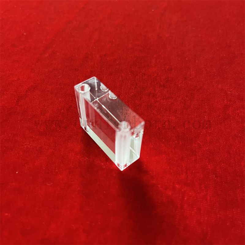 Hohe Sendance quadratisch klare polierte Quarzglasblech mit Laserbohrungen