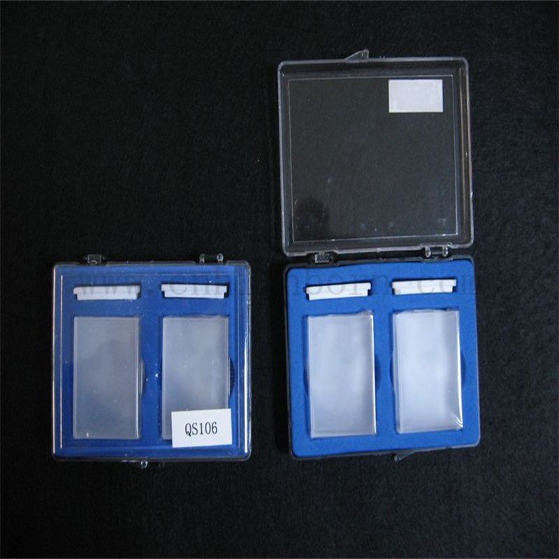 Hochgenauige 2 Seiten transparent geschmolzen oder klebriert Standard Quarzzelle Quarzglaskuvette mit Lichtpfadlänge 30 mm