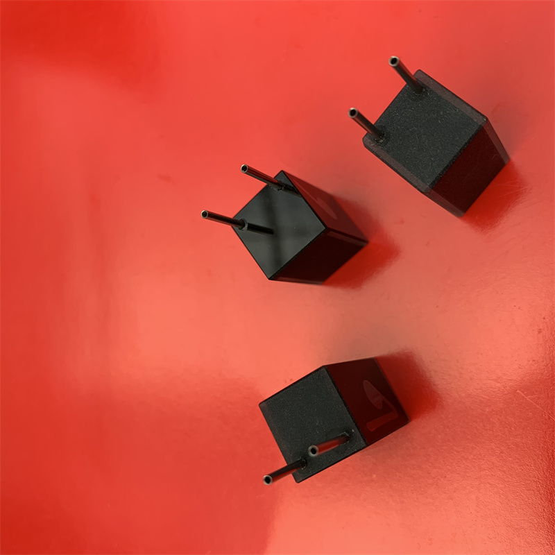 10 mm Lichtpfad 0,03 ml optische Glasflusszelle Schwarz Quarzkuvette