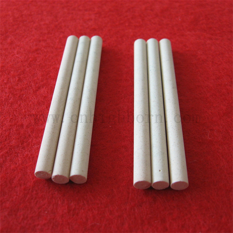 Porosität für benutzerdefinierte Größe verstellbarer poröser Keramikmücken flüssiger Stick Mikroporoskeramik Docht