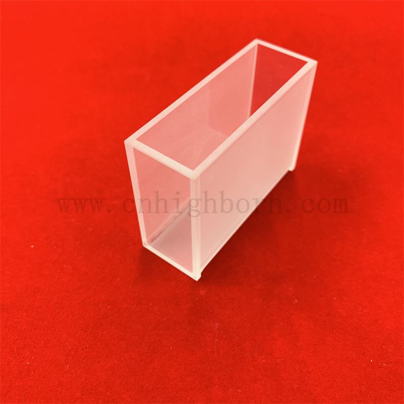 Laborutensilien Große Zelle 28,4 ml transparente Glaskuvetten hoher Präzisionszellenquarzkuvette für Colorimeter