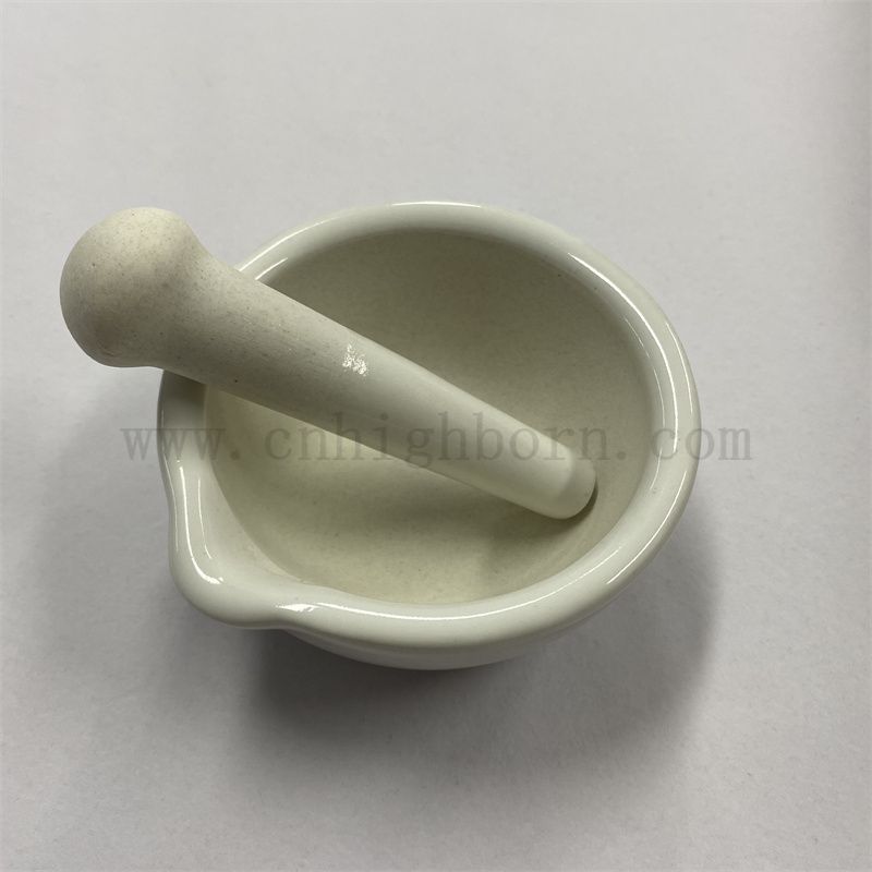 Porzellanmörser und Stößel für Schullabor -Schleifschale mit Ausguss