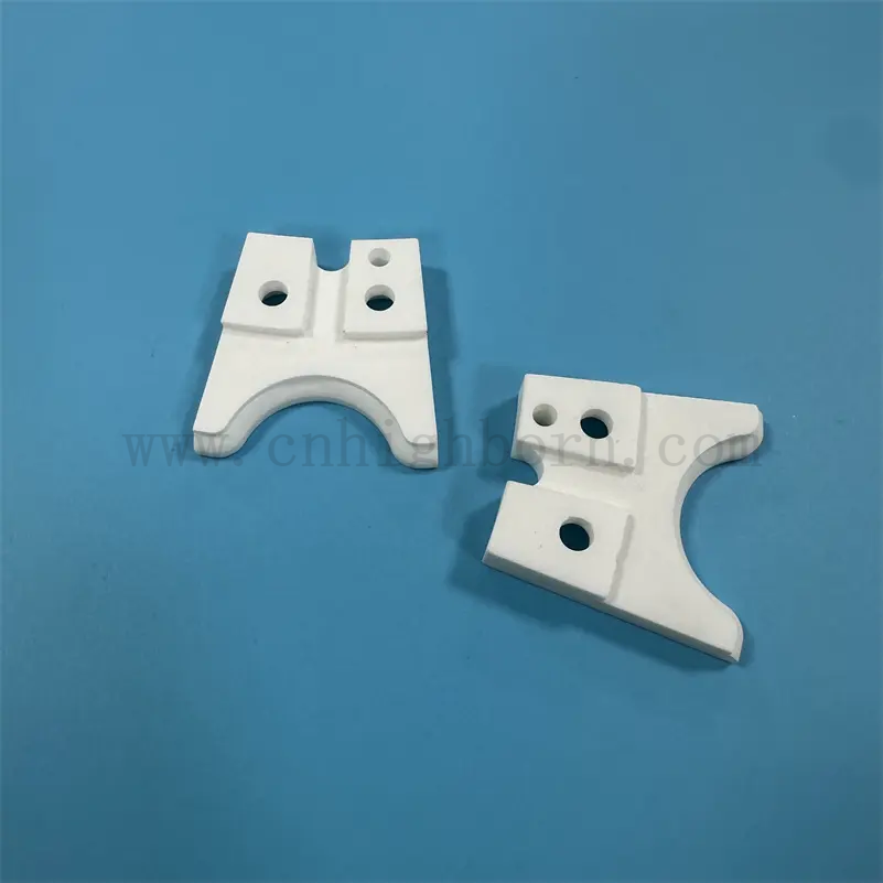 Customized 95% 99% AL2O3 Keramikstruktur Teil Aluminiumoxid -Isolierblock