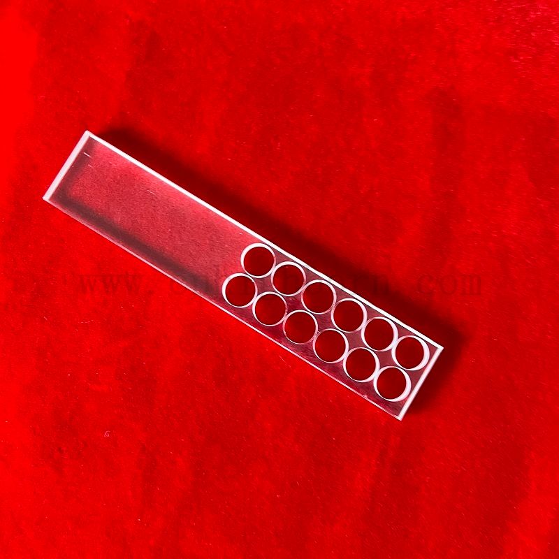Fused Silica Perforated Quarz -Rekatangle -Platte mit Loch