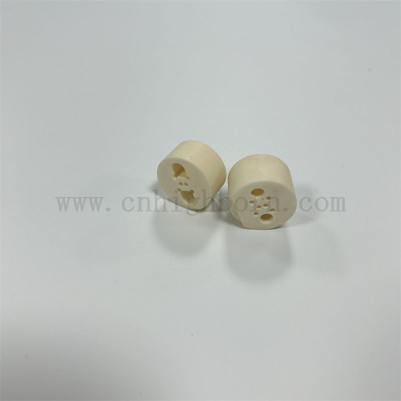 Customized Block Alumina Stanze Teil 99 AL2O3 Keramikblock