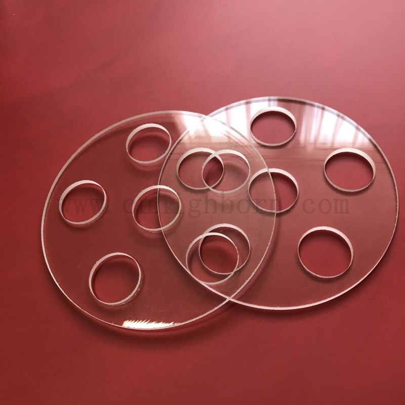 Customized Laser gebohrte transparente Silica -Glasplatten -Quarzscheibe mit Löchern