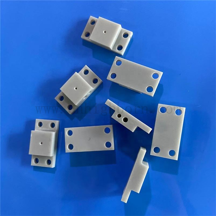 Customisierte Aluminiumnitrid -Keramikplatten -Aln -Teile für den Wärmestrahl 
