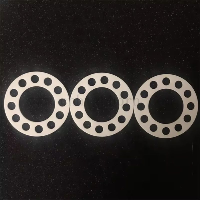  Hochtemperaturverschleiß resistent 99% AL2O3 Platte Aluminiumoxid -Keramikscheibe mit Löchern