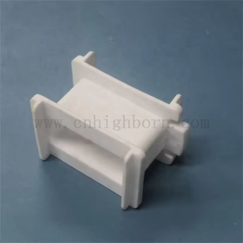 Anpassungsbewegungsverglaster Steatit -Keramik -Isolator Porzellan unregelmäßiger Block