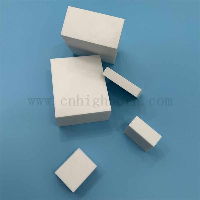 Customized Messable Glass Ceramic Board niedriger Dichte Isolator Macor Plate