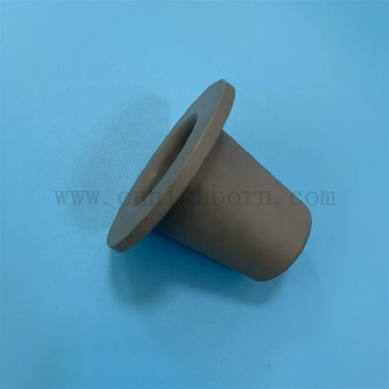 Kundenspezifisches unregelmäßiges Buchsenrohr aus Siliziumkarbid mit gesintertem SiC-Keramikteil/Rohr mit Flanschreaktion