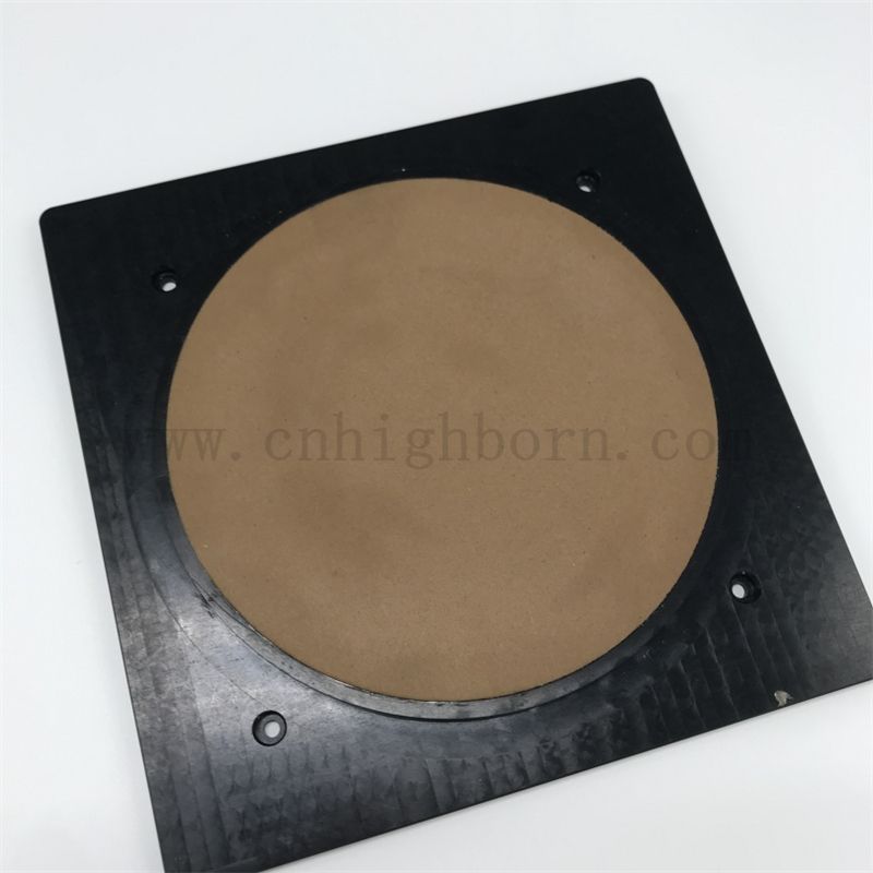 Anpassbare Keramikscheibe gleichmäßig verteilte Blende runde poröse Al2O3 Vakuum -Chuck / Komponenten 