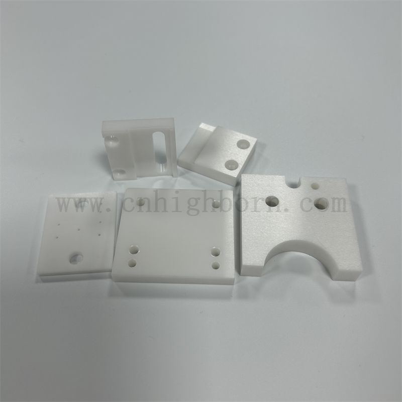 Unregelmäßige Plattenisolator von Oberflächenpolierzirkonia yttrium stabilisiertes ZRO2 -Keramikscheibe