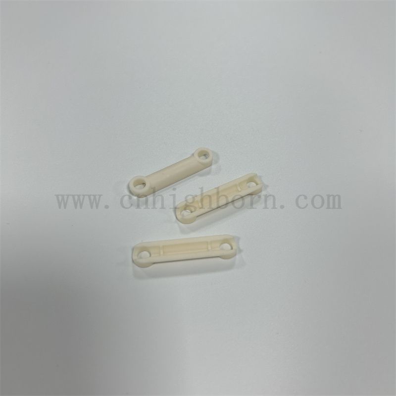 Verschleiß resistent 95% 99% Bearbeitung Al2O3 Struktur Teil Aluminiumoxid -Keramikkomponenten