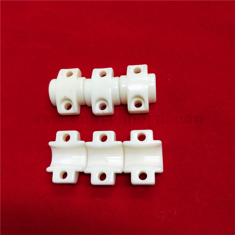 Customized Aluminina Bush 99 AL2O3 Keramik unregelmäßige Teile Oberflächenpolierschale