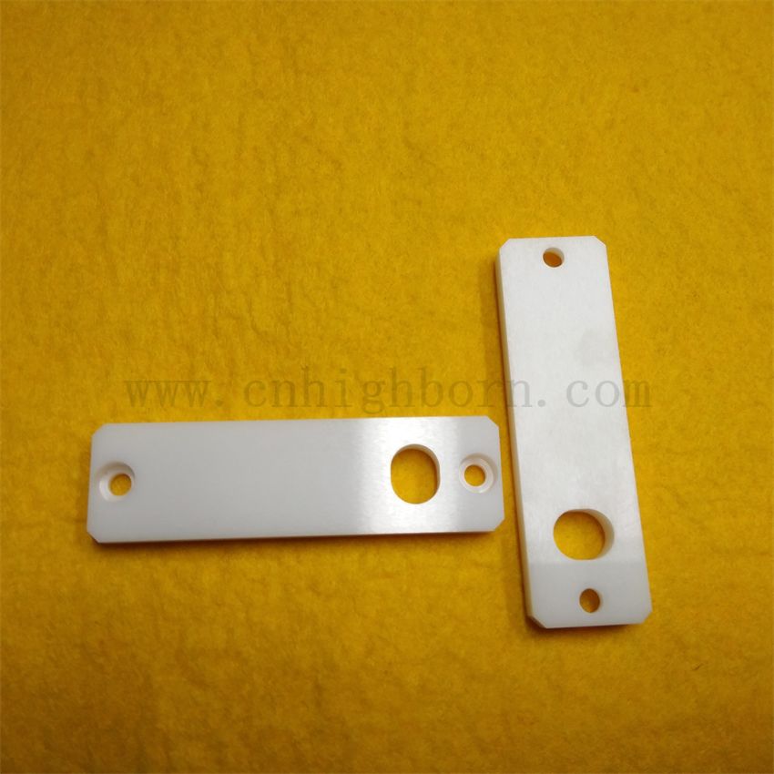 CNC -Bearbeitung poliertes Verschleißfestes Zirkonia Keramikstreifen ZRO2 Teil