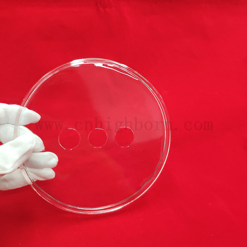 Laserbohrung transparent drei Löcher Quarzglas runde Scheibe