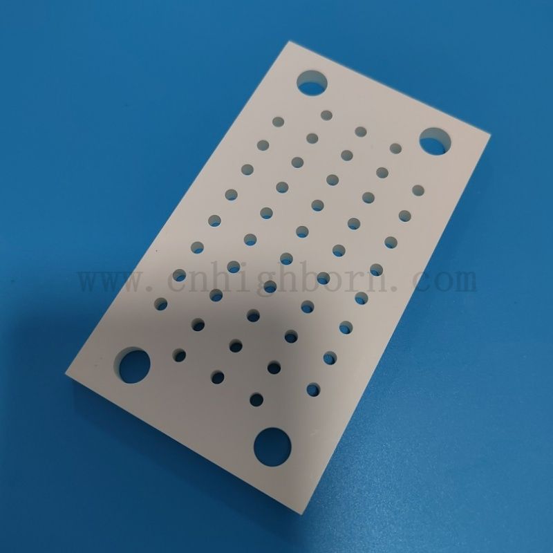 Easy Messable Bn Plate Bor Nitrid Ceramic Substrat mit Laserbohrlöchern