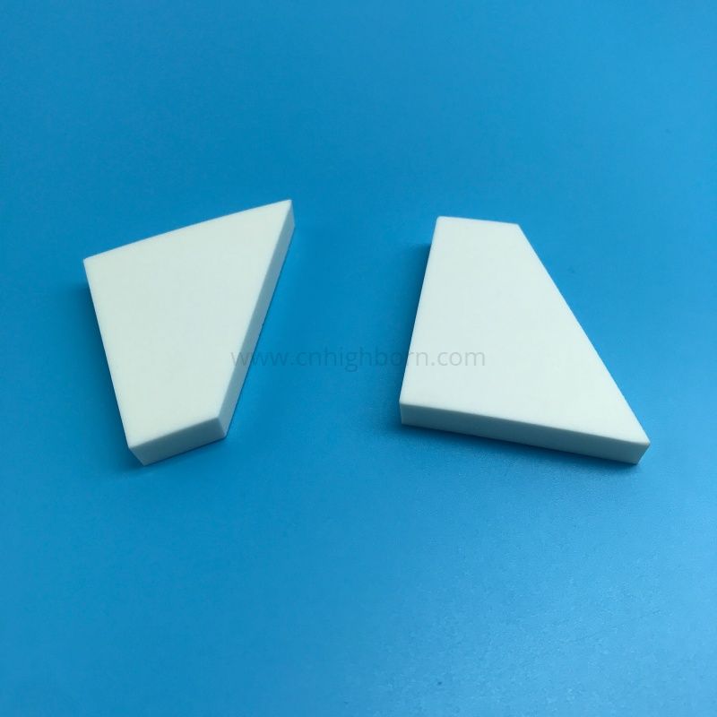 95 % Aluminiumoxid-Keramik-Trapezblech, Al2O3-Keramik-Auskleidung