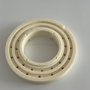Kundenspezifischer Al2O3-Keramikring aus 99 % Aluminiumoxid für Industrieteile