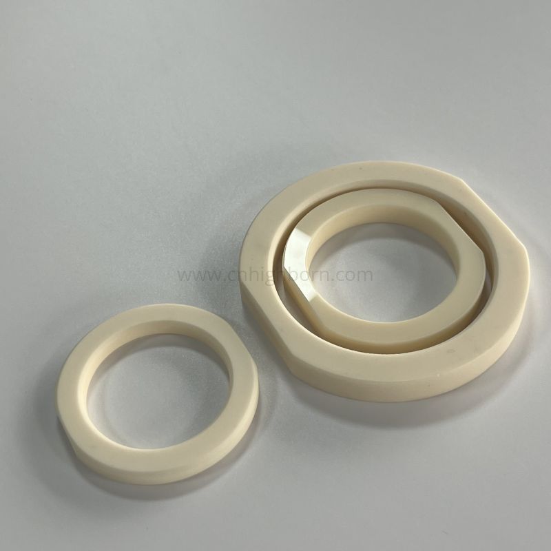 Maßgeschneiderte Ringscheibenscheibe aus polierter Aluminiumoxid-Al2O3-Keramik