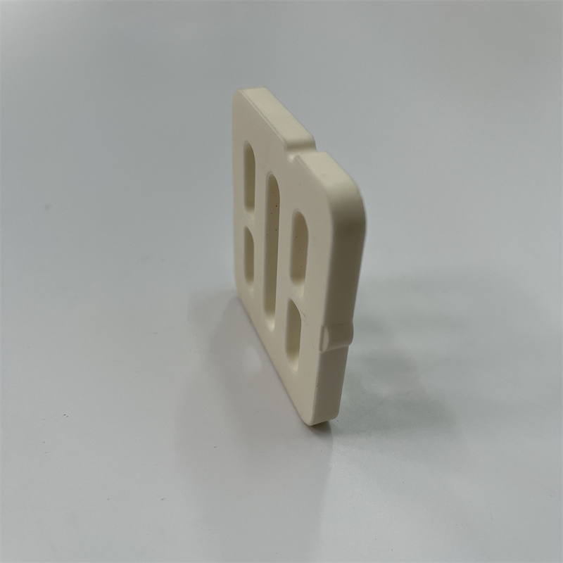 Weiterverarbeitung der Aluminiumoxid-Isolator-Al2o3-Keramikplatte