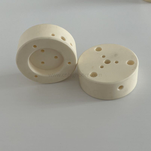 CNC-gefräster Rundblock aus Aluminiumoxidkeramik 99,5 % Al2o3