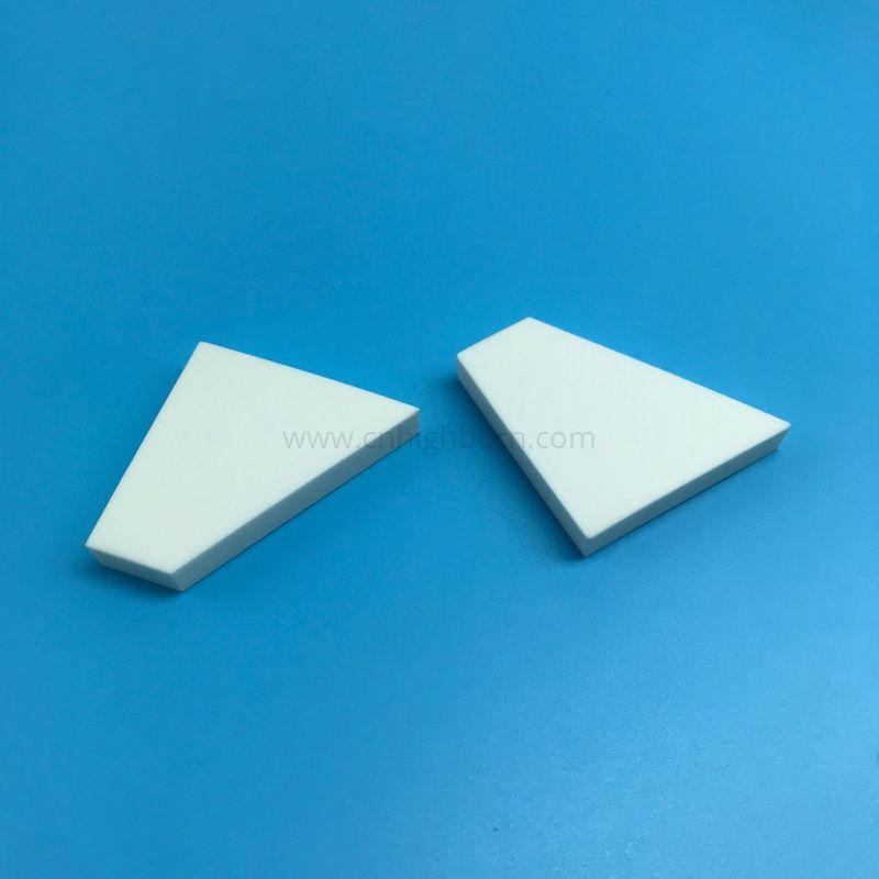 95 % Aluminiumoxid-Keramik-Trapezblech, Al2O3-Keramik-Auskleidung