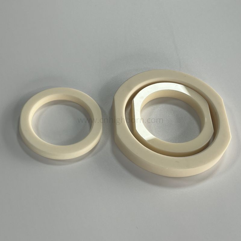 Maßgeschneiderte Ringscheibenscheibe aus polierter Aluminiumoxid-Al2O3-Keramik