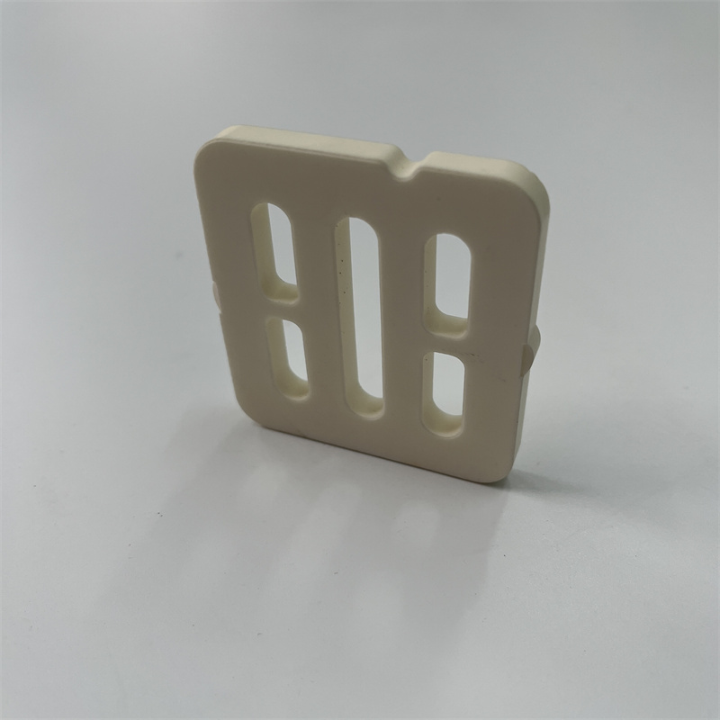 Weiterverarbeitung der Aluminiumoxid-Isolator-Al2o3-Keramikplatte