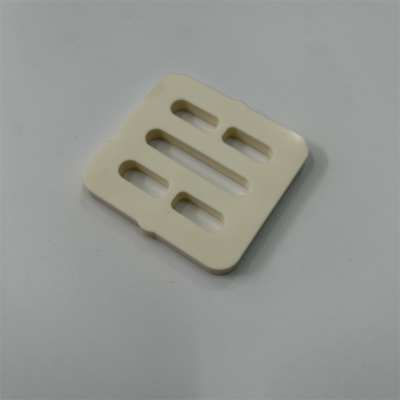 Weiterverarbeitung der Aluminiumoxid-Isolator-Al2o3-Keramikplatte